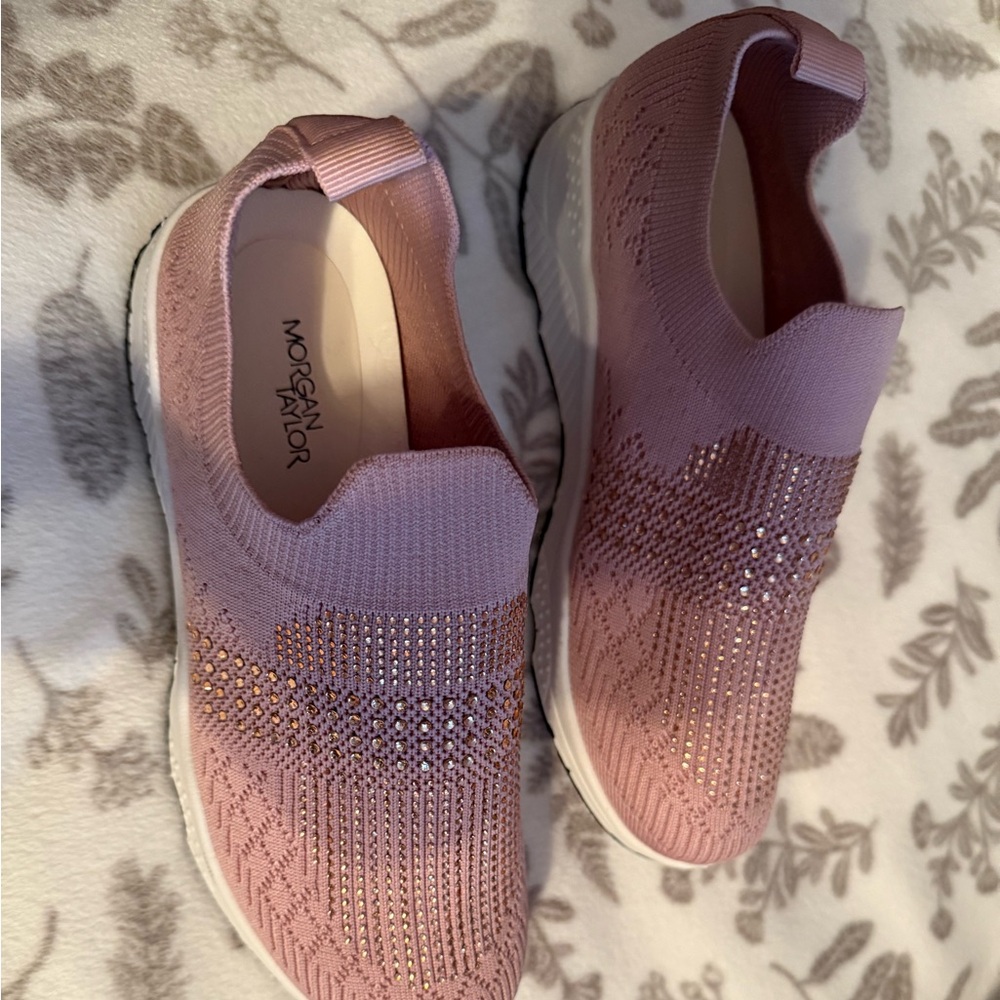 Morgan Taylor Pink Knit Slip-On Sneakers Size 7M New Without Box